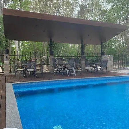 Appartement Park And Pool