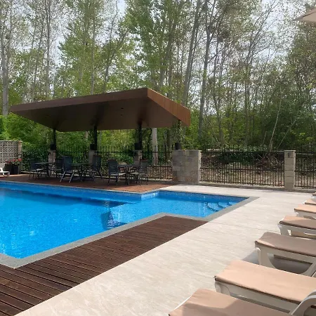 Park And Pool Appartement *